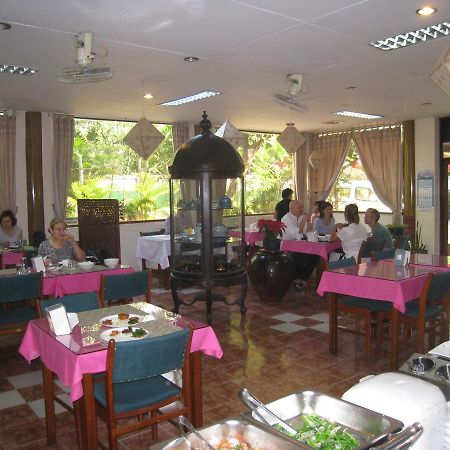 Rainbow Hotel Yangon Exterior photo