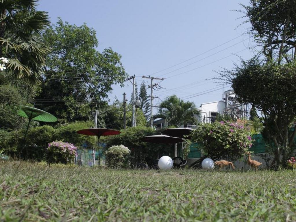 Rainbow Hotel Yangon Exterior photo